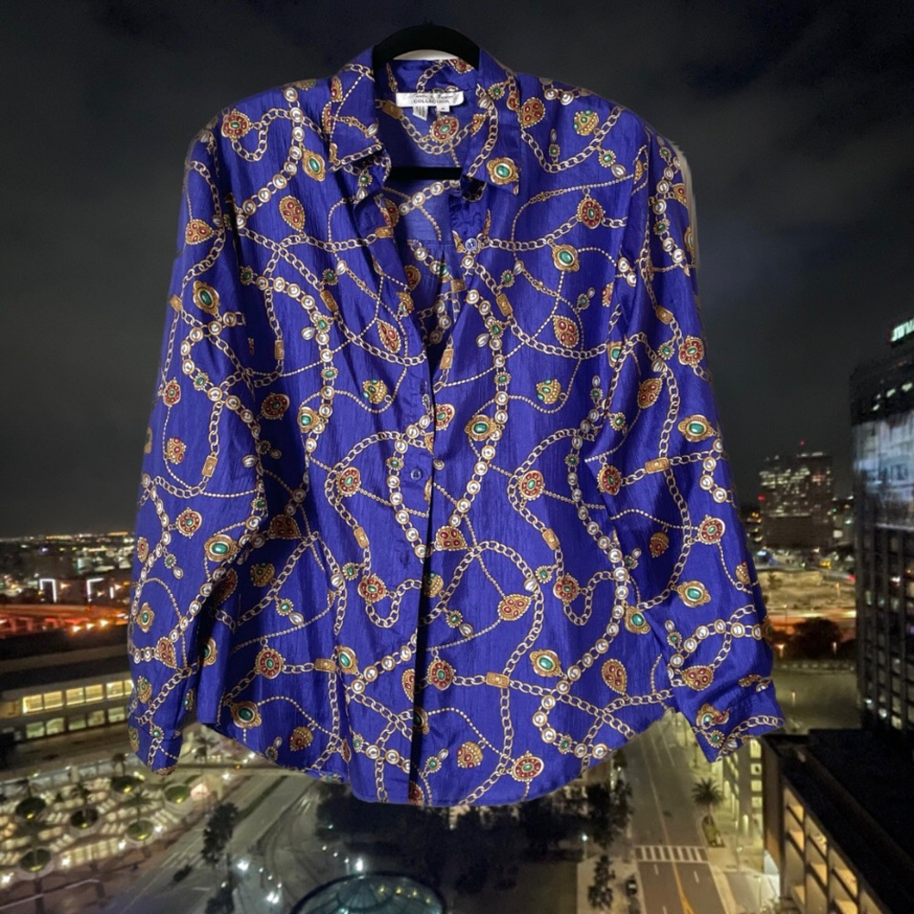 Polyester Silk Bold Jewelry Chain Pattern Flowy Button Up